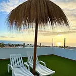 Island Village Sunset By Deihu Experiences Lejlighed *