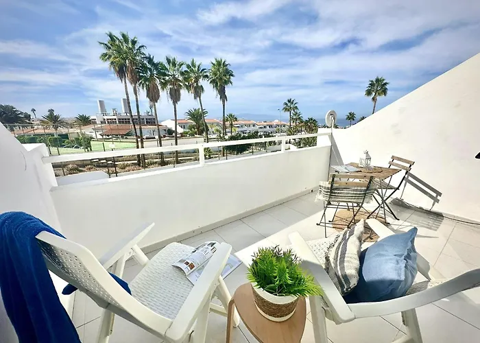 Apartment Island Village Sunset By Deihu Experiences